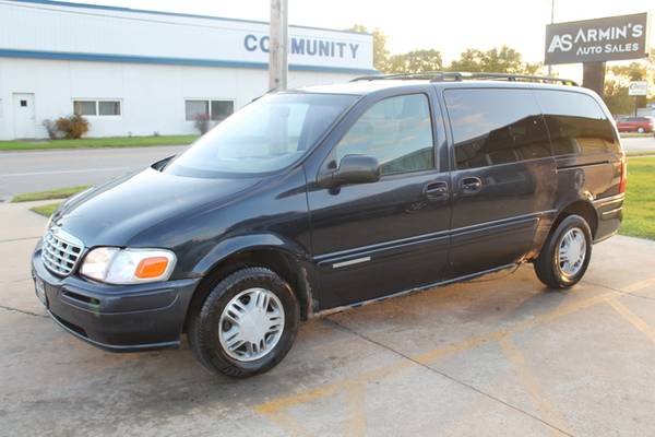 2000 Chevrolet, Chevy Venture Warner Bros Edition for sale in Iowa City, IA – photo 6