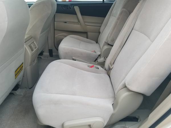 ///2008 Toyota Highlander//3rd-Row Seat//Runs Great, Priced Better/// for sale in Marysville, CA – photo 17