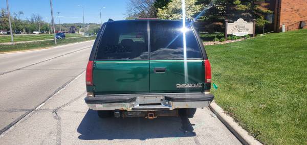 1999 Chevrolet Suburban - - by dealer - vehicle for sale in Hales Corners, WI – photo 3