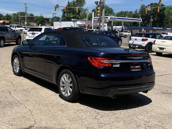 2012 Chrysler 200 Convertible Touring .Financing Available. for sale in Mishawaka, IN – photo 7