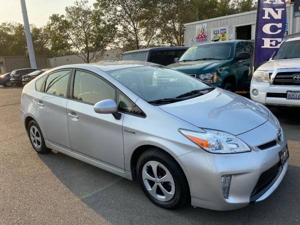 2015 Toyota Prius Three 4dr Hatchback - Comes with Warranty! - cars... for sale in Rancho Cordova, CA – photo 5
