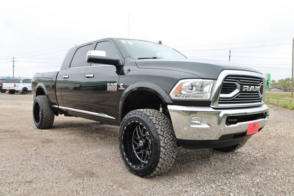 2016 RAM 2500 LIMITED MEGA CAB 4X4 - LOADED- BLK ON BLK- NEW 22s +... for sale in Liberty Hill, IL – photo 15