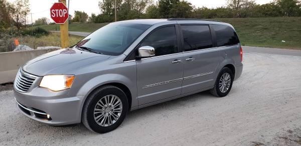 2014 Chrysler Town and Country - cars & trucks - by owner - vehicle... for sale in Piqua, OH – photo 17