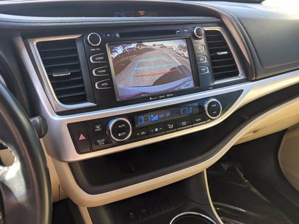 2018 Toyota Highlander LE Plus SKU:JS244073 SUV - cars & trucks - by... for sale in Fort Myers, FL – photo 14