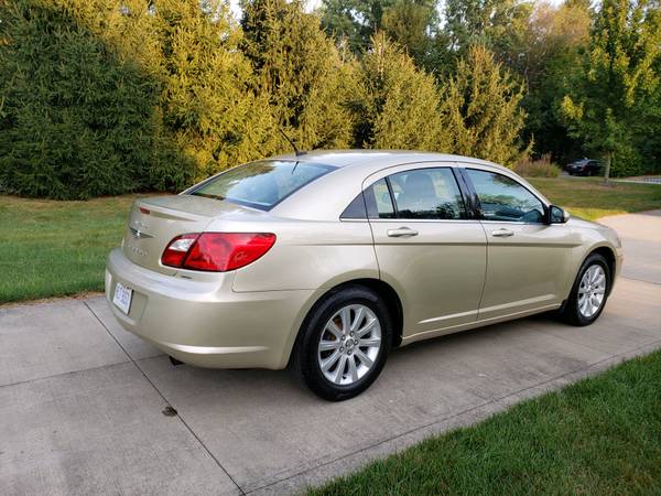 2010 Chrysler Sebring Limited CLEAN!!!LEATHER! for sale in Clinton, OH – photo 10