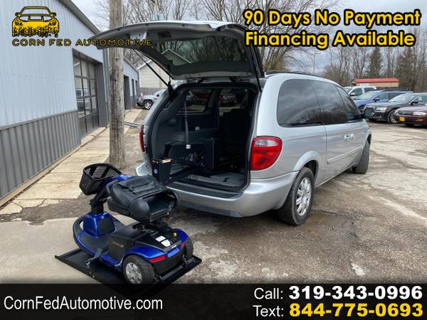 2006 Chrysler Town Country LWB Scooter and lift included - cars & for sale in CENTER POINT, IA