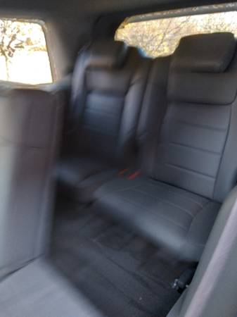 2006 Jeep Commander 4x4 with third row seating - cars & trucks - by... for sale in Indianapolis, IN – photo 7