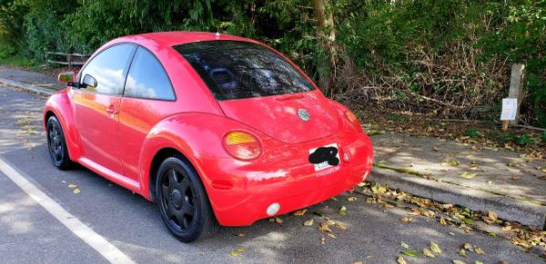 Volkswagen Beetle 5speed clean title for sale in Marysville, WA – photo 3