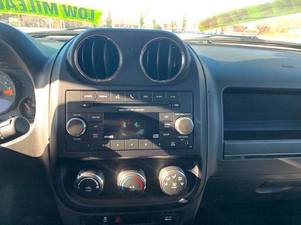 2016 Jeep Patriot - cars & trucks - by dealer - vehicle automotive... for sale in Roslyn Heights, NY – photo 10