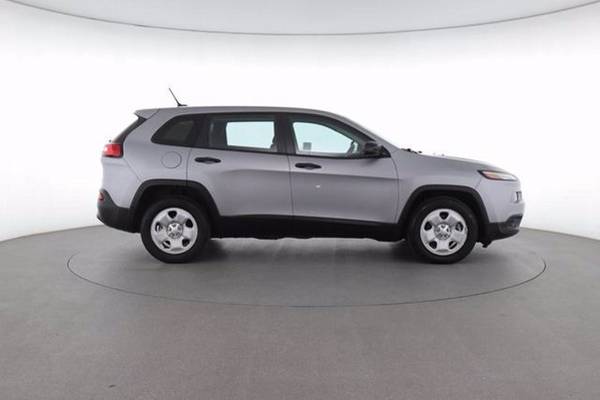 2014 Jeep Cherokee Sport hatchback Billet Silver Metallic Clearcoat for sale in South San Francisco, CA – photo 4