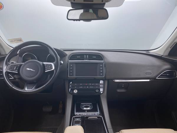2018 Jag Jaguar FPACE 35t Prestige Sport Utility 4D suv White - -... for sale in Charlotte, NC – photo 20