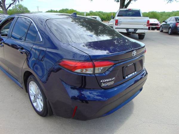 2020 Toyota Corolla Xle ( Mileage: 21, 652! - - by for sale in Devine, TX – photo 13
