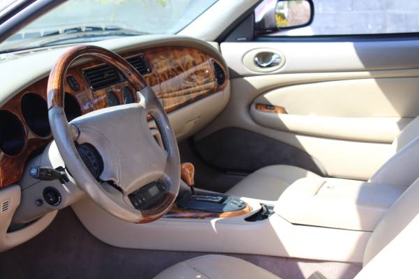 2000 JAGUAR XK8 CONVERTIBLE 2D V8. WE FINANCE ANYONE OAD ! for sale in North Hollywood, CA – photo 7