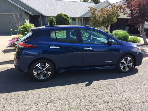 Clean 2018 Nissan Leaf, SV, from private seller with extras - cars & for sale in Underwood, OR – photo 2