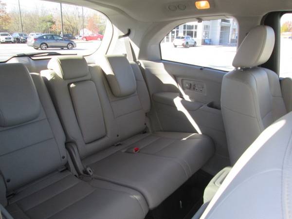2014 Honda Odyssey Touring van Alabaster Silver Metallic - cars & for sale in Fayetteville, AR – photo 11
