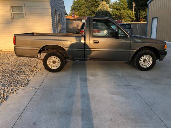 1992 Isuzu Pick-up truck - cars & trucks - by dealer - vehicle... for sale in Lincoln, NE – photo 5