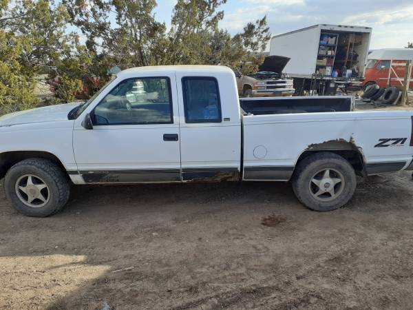 1997 Chevy Z-71s 4x4 new engine flaky trans plus parts truck - cars for sale in Ash Fork, AZ – photo 13