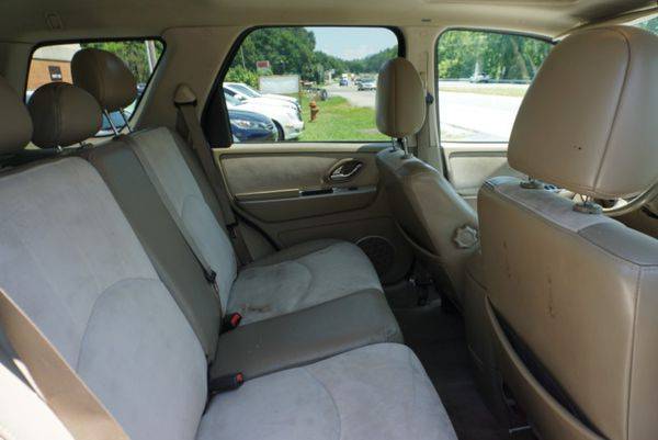 2005 Mercury Mariner Luxury 4WD - ALL CREDIT WELCOME! for sale in Roanoke, VA – photo 23