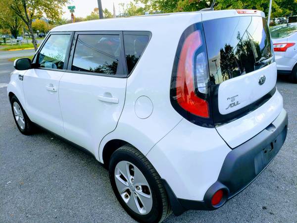 2015 KIA SOUL 1-OWNER *GAS SAVER* ⭐ + 6 MONTHS WARRANTY - cars &... for sale in Front Royal, VA – photo 3