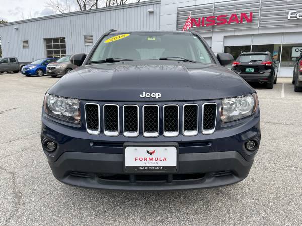~~~~~~~ 2016 Jeep Compass Sport 4x4 ~~~~~~~ - cars & trucks - by... for sale in BERLIN, VT – photo 2