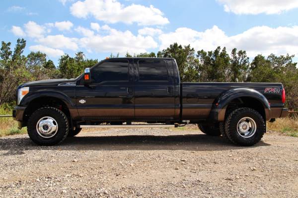 2015 FORD F350 KING RANCH 4X4 - BLK ON BLK - NAV ROOF- NEW 35" TOYO MT for sale in LEANDER, TX – photo 4