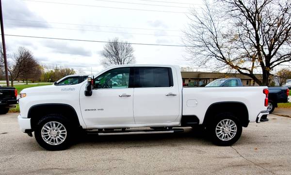 2020 Chevy Silverado 2500HD High Country 4x4 Crew w/ 19k Miles -... for sale in Green Bay, WI – photo 8