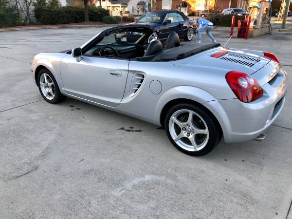 2004 Toyota MR2 Spyder - cars & trucks - by owner - vehicle... for sale in Greensboro, NC – photo 15