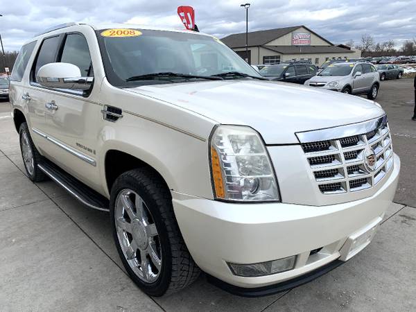 2008 Cadillac Escalade AWD 4dr - - by dealer - vehicle for sale in Chesaning, MI – photo 3