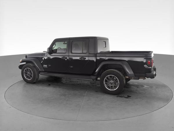 2020 Jeep Gladiator Overland Pickup 4D 5 ft pickup Black - FINANCE -... for sale in Lansing, MI – photo 6