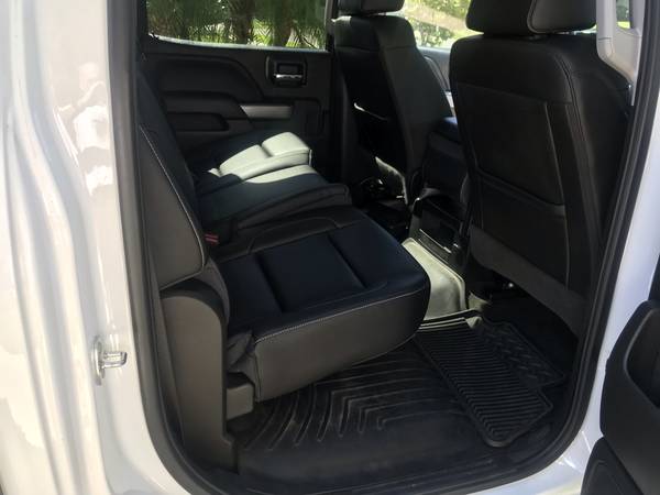 2018 Chevrolet Silverado 1500 Z71 4WD LT Crew - - by for sale in Ellenton, FL – photo 11