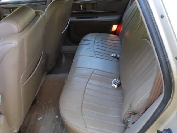 1994 Buick Roadmaster - cars & trucks - by owner - vehicle... for sale in Arcadia, FL – photo 3