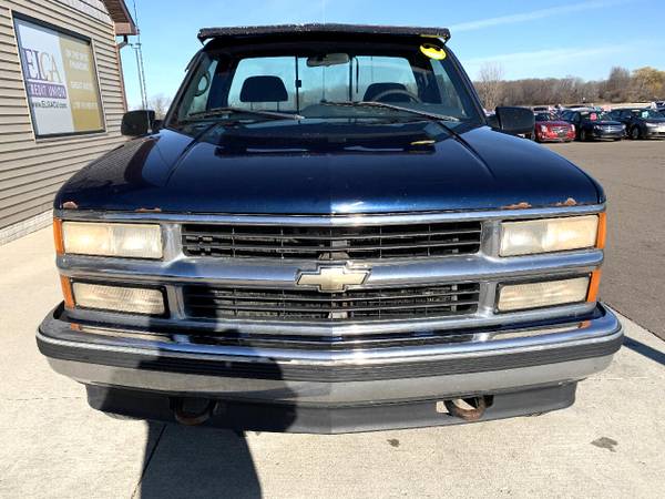 1996 Chevrolet C/K 1500 Reg Cab Sportside 117.5" WB 4WD - cars &... for sale in Chesaning, MI – photo 2