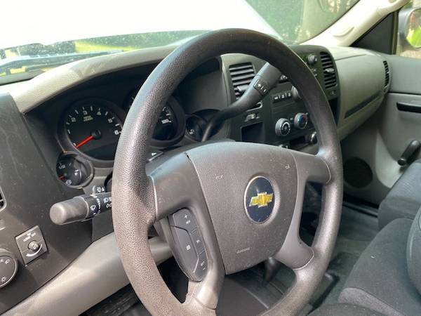 2011 Chevrolet 1500, Ext Cab,4WD, 32,000 miles - cars & trucks - by... for sale in Morrisville, VA – photo 15
