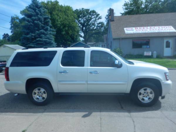 2008 Chevrolet Suburban 4WD 4dr 1500 LTZ - Super Savings!! for sale in Oakdale, MN – photo 2