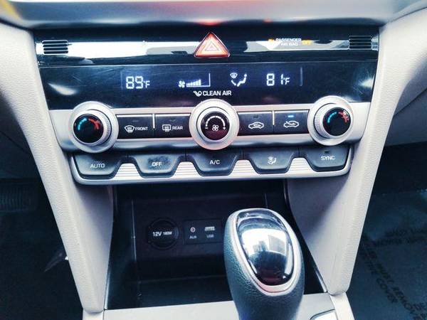 2020 Hyundai Elantra SE Sedan 4D ESPANOL ACCEPTAMOS PASAPORTE ITIN for sale in Arlington, TX – photo 20