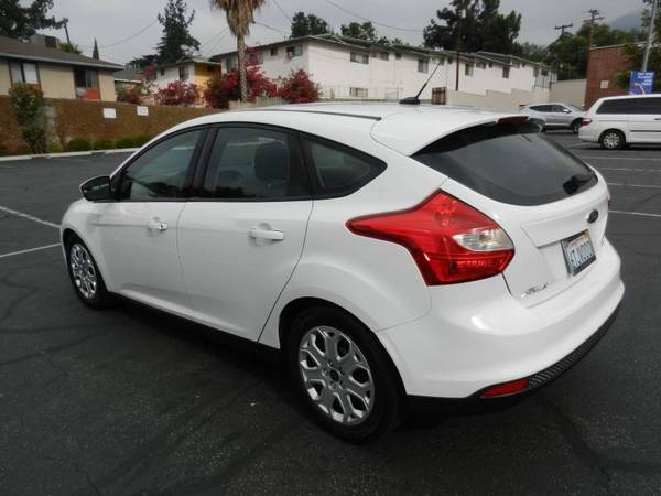 2012 Ford Focus SE Hatchback, 5 Speed Manual - cars & trucks - by... for sale in Altadena, CA – photo 3
