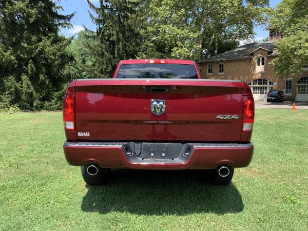 2017 RAM 1500 5.7 V8 4X4 ONLY 6k MILES for sale in Northampton, PA – photo 5