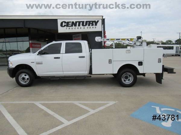 2017 Ram 3500 4X4 Drw CREW CAB WHITE For Sale NOW! - cars & trucks -... for sale in Grand Prairie, TX – photo 4