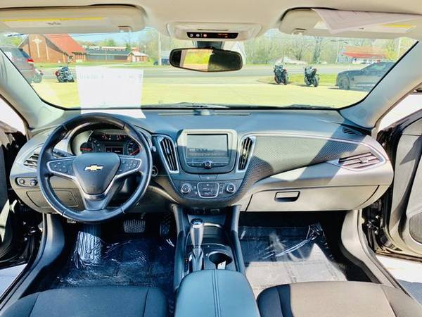 2018 Chevrolet Malibu - - by dealer - vehicle for sale in Clarksville, TN – photo 12