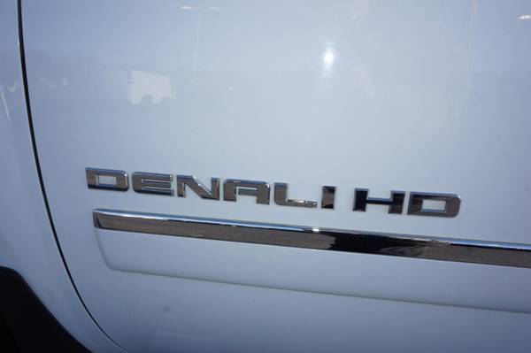 2014 GMC Sierra 3500HD Denali 4x4 4dr Crew Cab LB DRW Diesel Truck for sale in Plaistow, MA – photo 9
