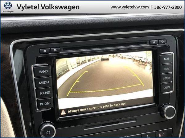 2014 Volkswagen Passat sedan 4dr Sdn 2.0L DSG TDI SEL Premium -... for sale in Sterling Heights, MI – photo 24