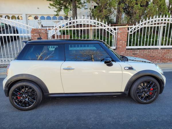 2009 Mini John Cooper Works JCW 211hp 6 Speed Manual White Gas Saver for sale in Los Angeles, CA – photo 16