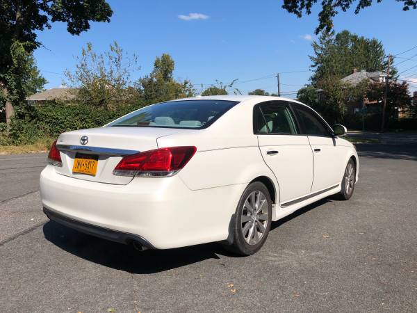 2011 Toyota Avalon - cars & trucks - by owner - vehicle automotive... for sale in Glen Cove, NY – photo 4