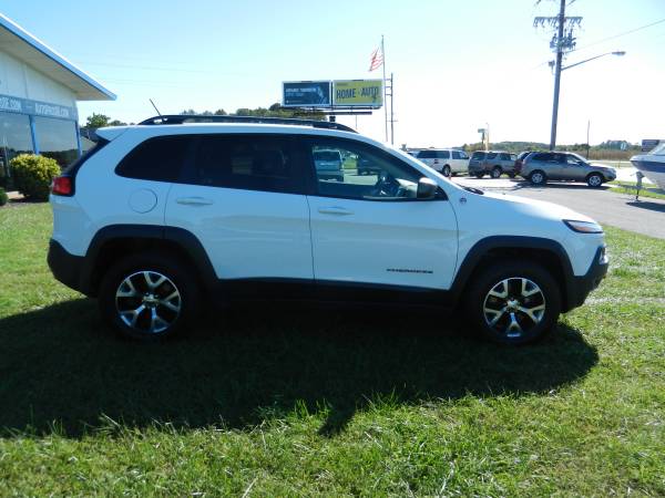 2014 Jeep Cherokee Trailhawk 4x4 - V6, Loaded, Trail Ready!!! - cars... for sale in Georgetown , DE – photo 5