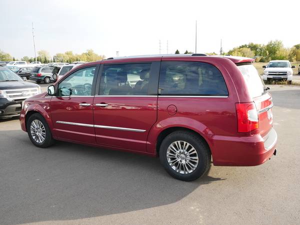 2011 Chrysler Town & Country Limited - cars & trucks - by dealer -... for sale in Cambridge, MN – photo 7