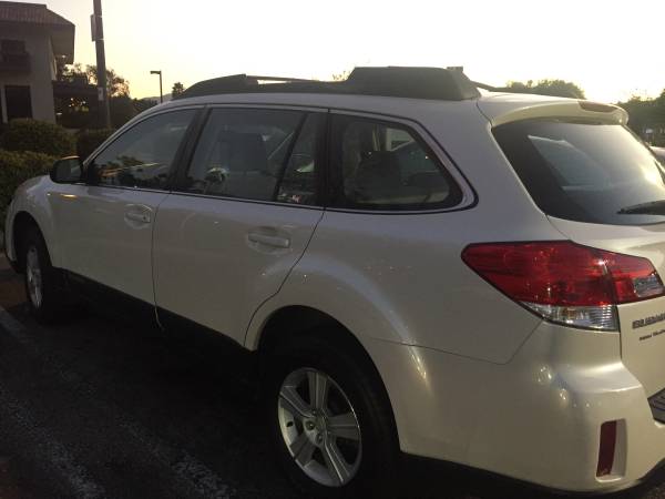 2013 Subaru outback wagon 2.5 I excellent condition - cars & trucks... for sale in Agoura Hills, CA – photo 4