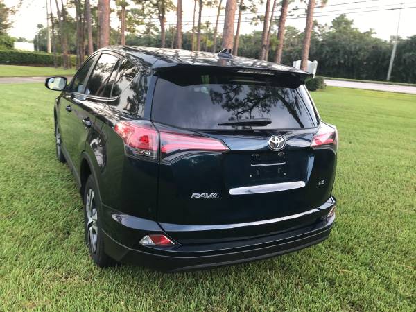 2018 Toyota RAV4 - cars & trucks - by owner - vehicle automotive sale for sale in Lake Worth, FL – photo 11