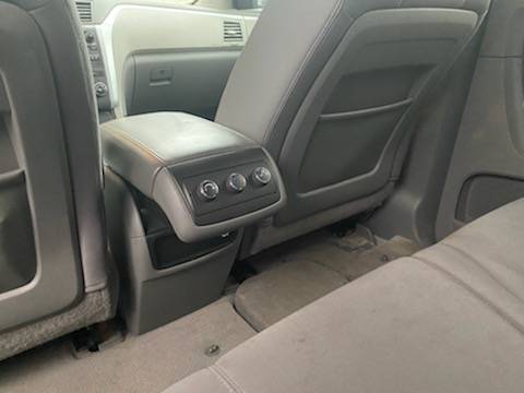 2010 CHEVROLET TRAVERSE - cars & trucks - by dealer - vehicle... for sale in Cleveland, OH – photo 7