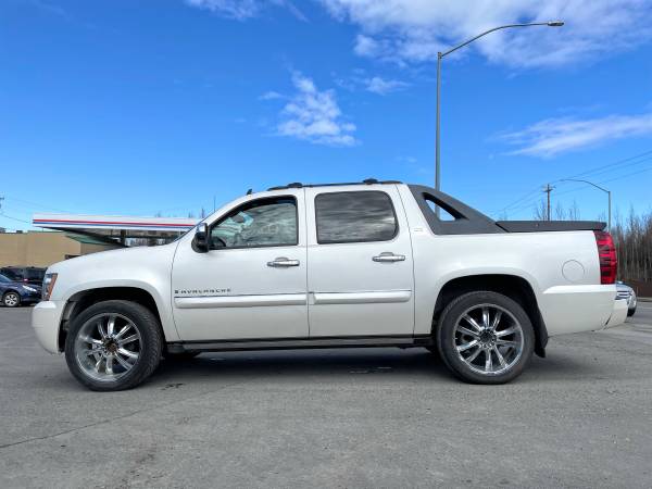 2008 Chevrolet Avalanche 4WD LTZ 6 0 V8 - - by dealer for sale in Anchorage, AK – photo 7