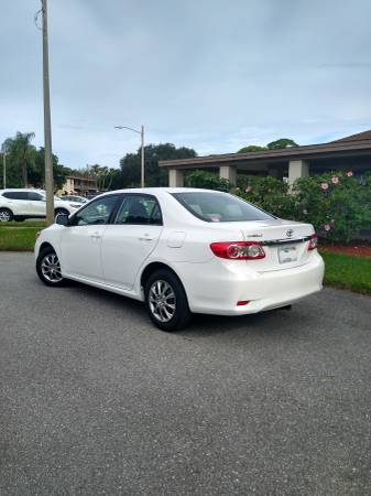 2011 Toyota Corolla LE one owner - cars & trucks - by owner -... for sale in SAINT PETERSBURG, FL – photo 3